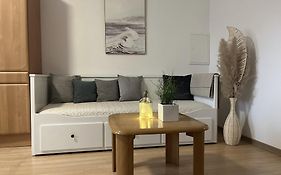 Neu Apartment In Schloss Naehe,Parkplatz, Netflix